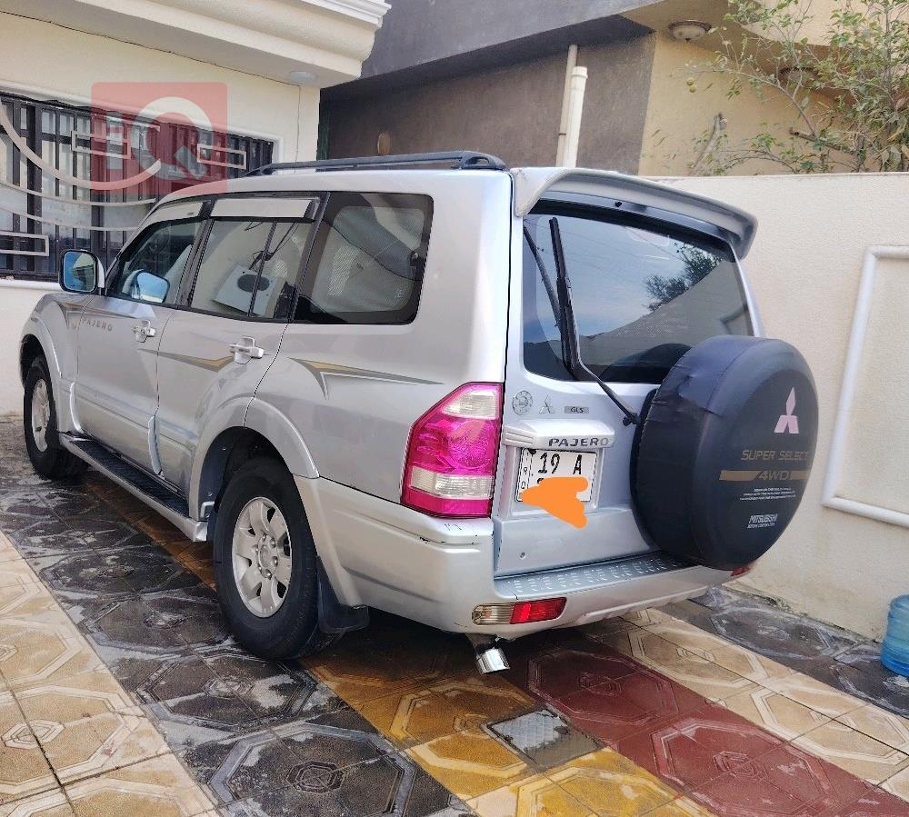 ميتسوبيشي باجيرو